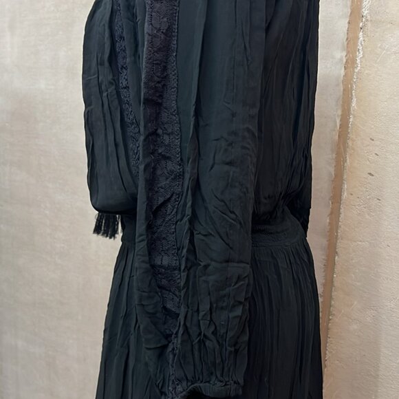 Black Bahamian style dress by Miss June Paris. - Picture 12 of 14